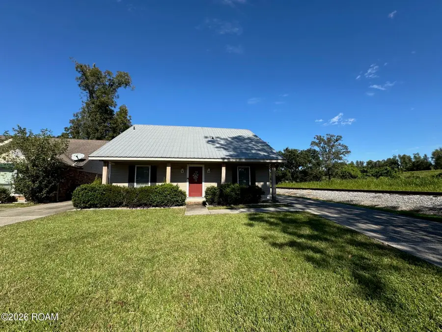 123 Bradley Place, Belle Chasse, LA 70037 - #2