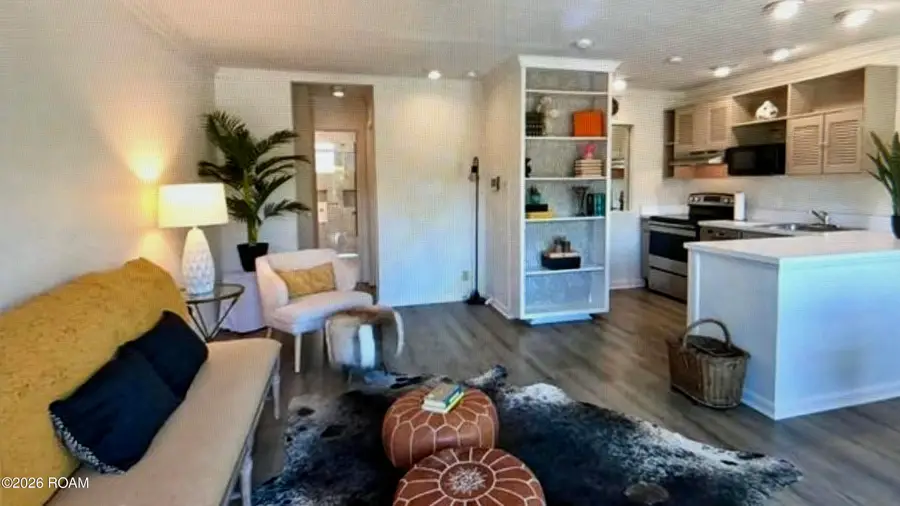 801 Henry Clay Avenue, New Orleans, LA 70118 - #2