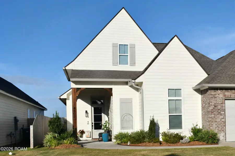 107 Amsterdam Avenue, Youngsville, LA 70592 - #2