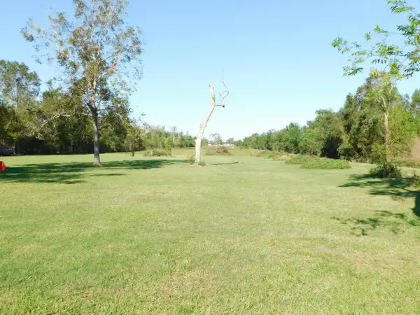 13911 Highway 3235, Larose, LA 70373