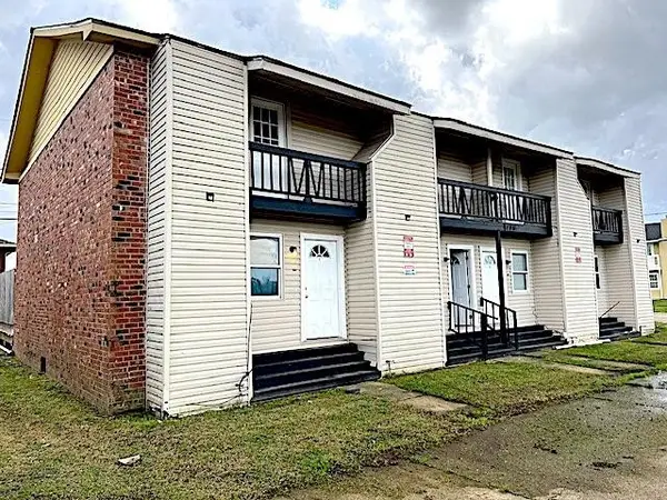 725 Woodland Dr, Laplace, LA 70068