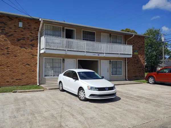 100 Melrose Ave, Donaldsonville, LA 70346