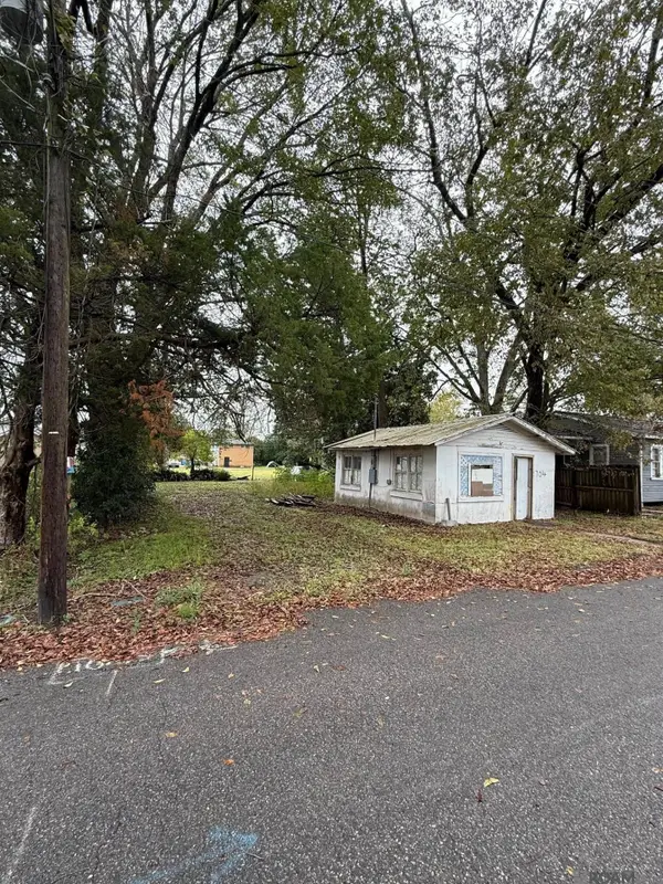 704 St Mary St, New Roads, LA 70760