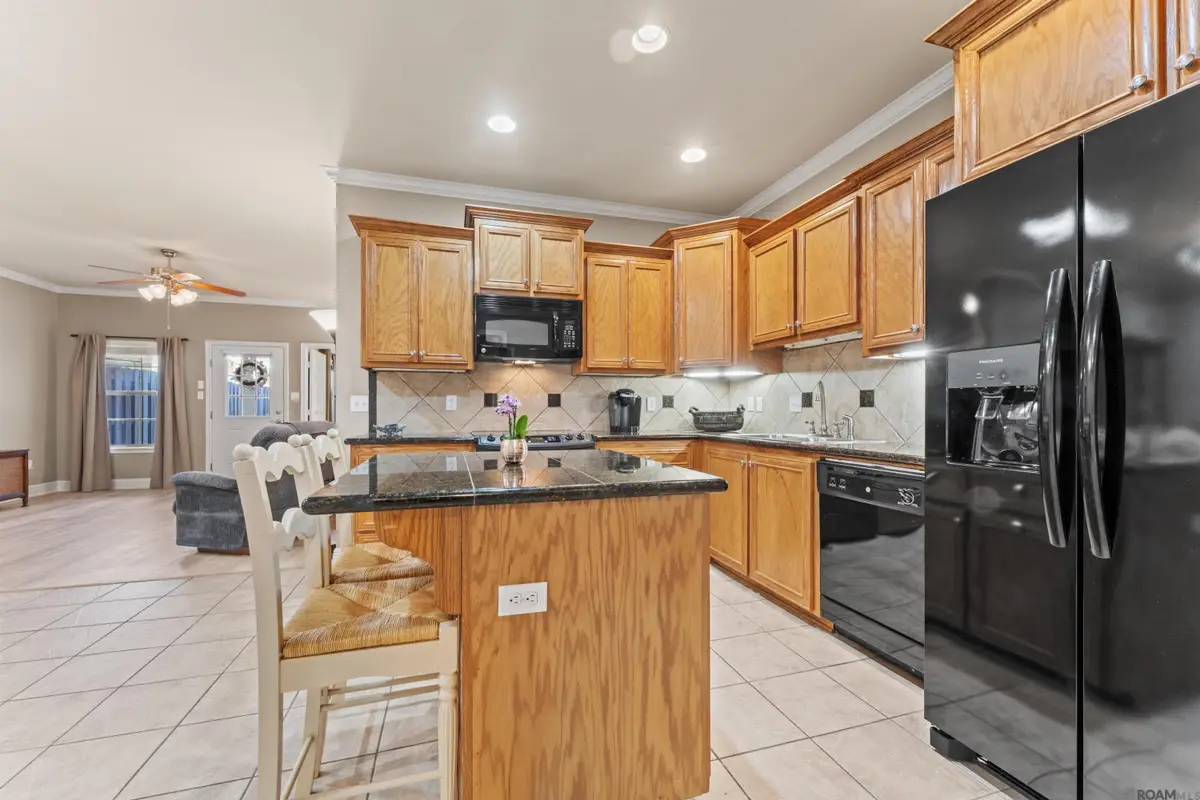 11510 Southfork Dr, Baton Rouge, LA 70816 - #1