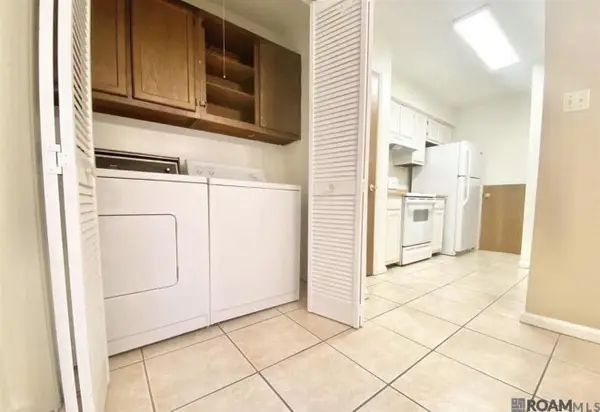 5276 Brightside View Dr, Baton Rouge, LA 70820