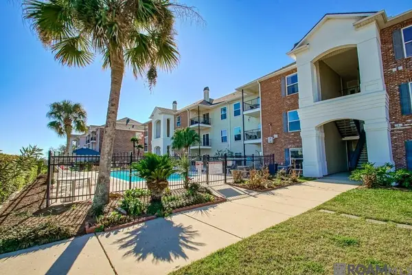 12430 River Highlands, St. Amant, LA 70774