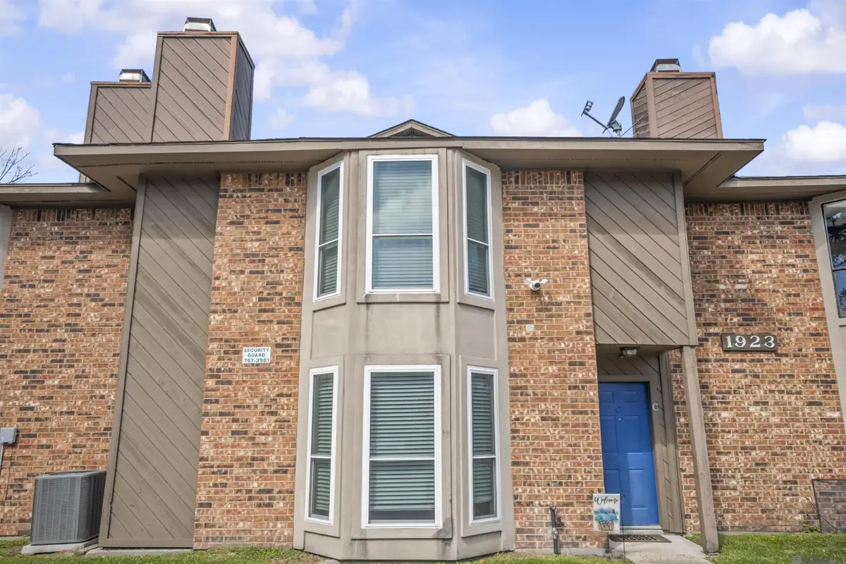 1923 S Brightside Dr, Baton Rouge, LA 70820 - #1
