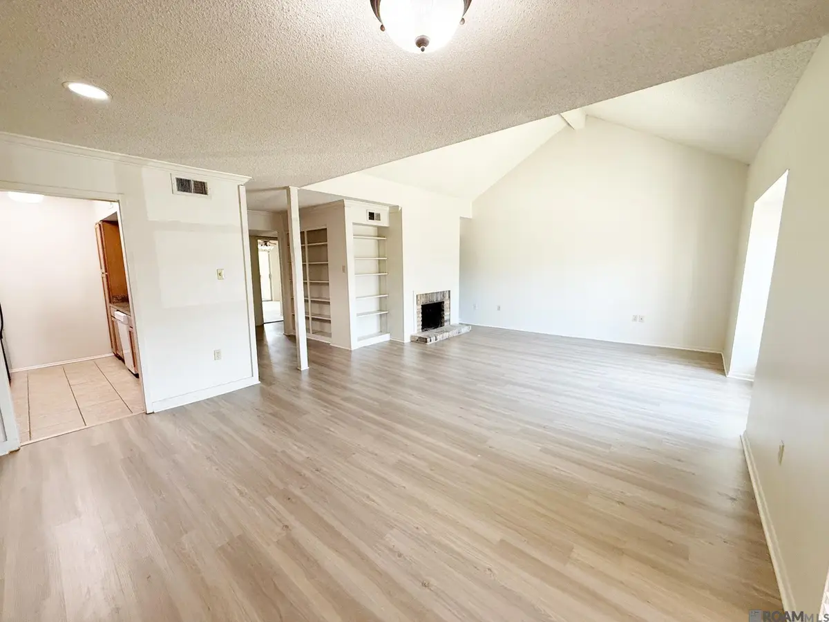 8155 Jefferson Hwy, Baton Rouge, LA 70809 - #1