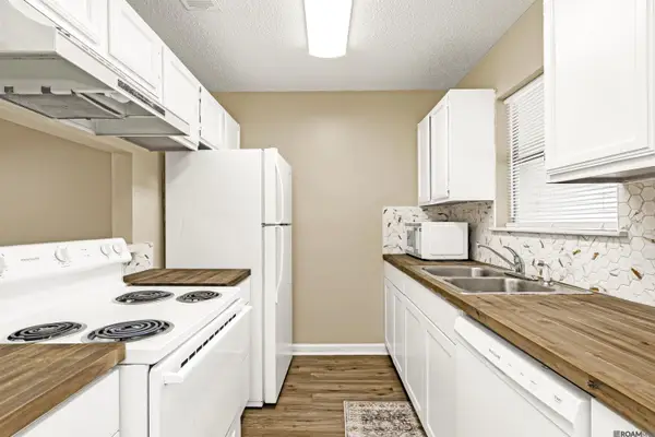 1826 S Brightside View Dr, Baton Rouge, LA 70820