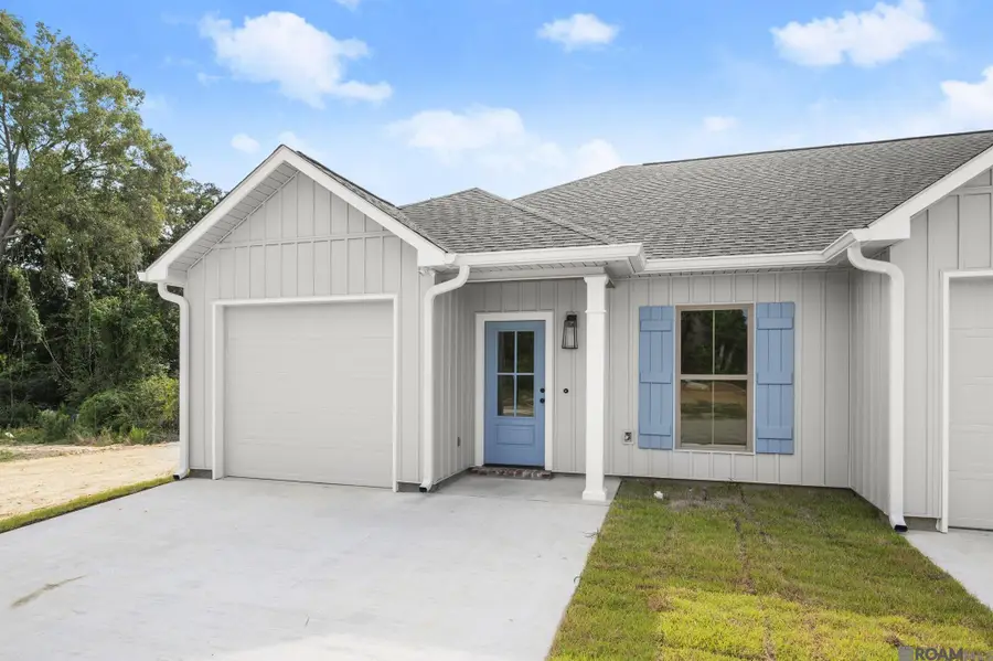 8007 Arnold Rd, Denham Springs, LA 70726 - #2