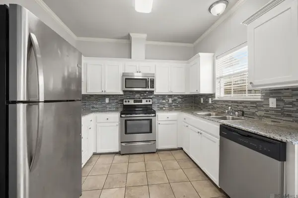 4106 Jefferson Woods Dr, Baton Rouge, LA 70809