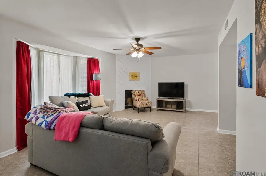 2051 S Brightside View Dr, Baton Rouge, LA 70820 - #3