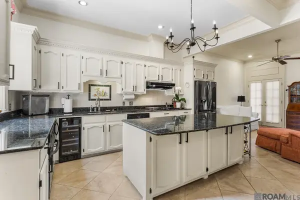 7940 Wrenwood Blvd, Baton Rouge, LA 70809