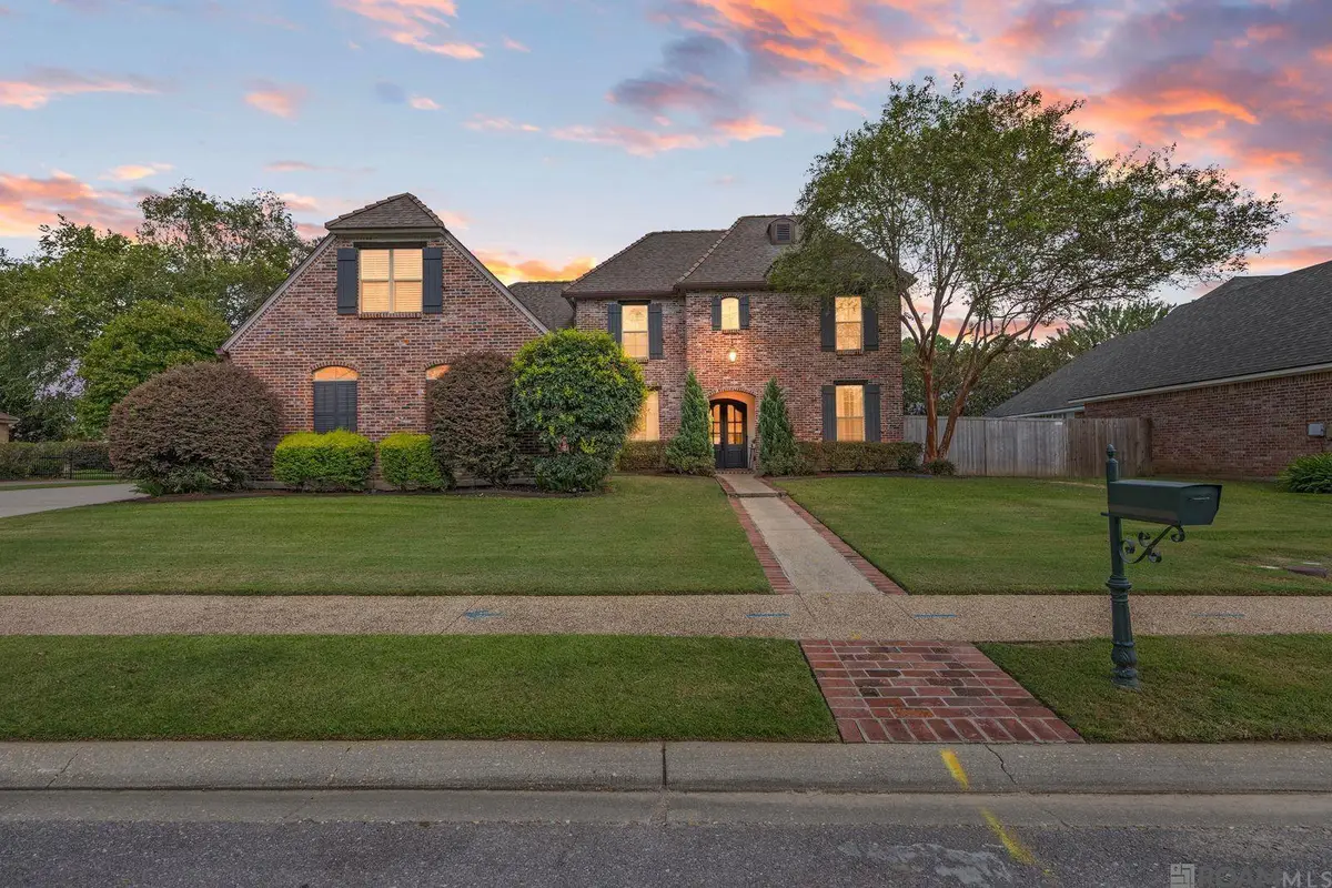 114 Innisbrook Dr, Broussard, LA 70518 - #1