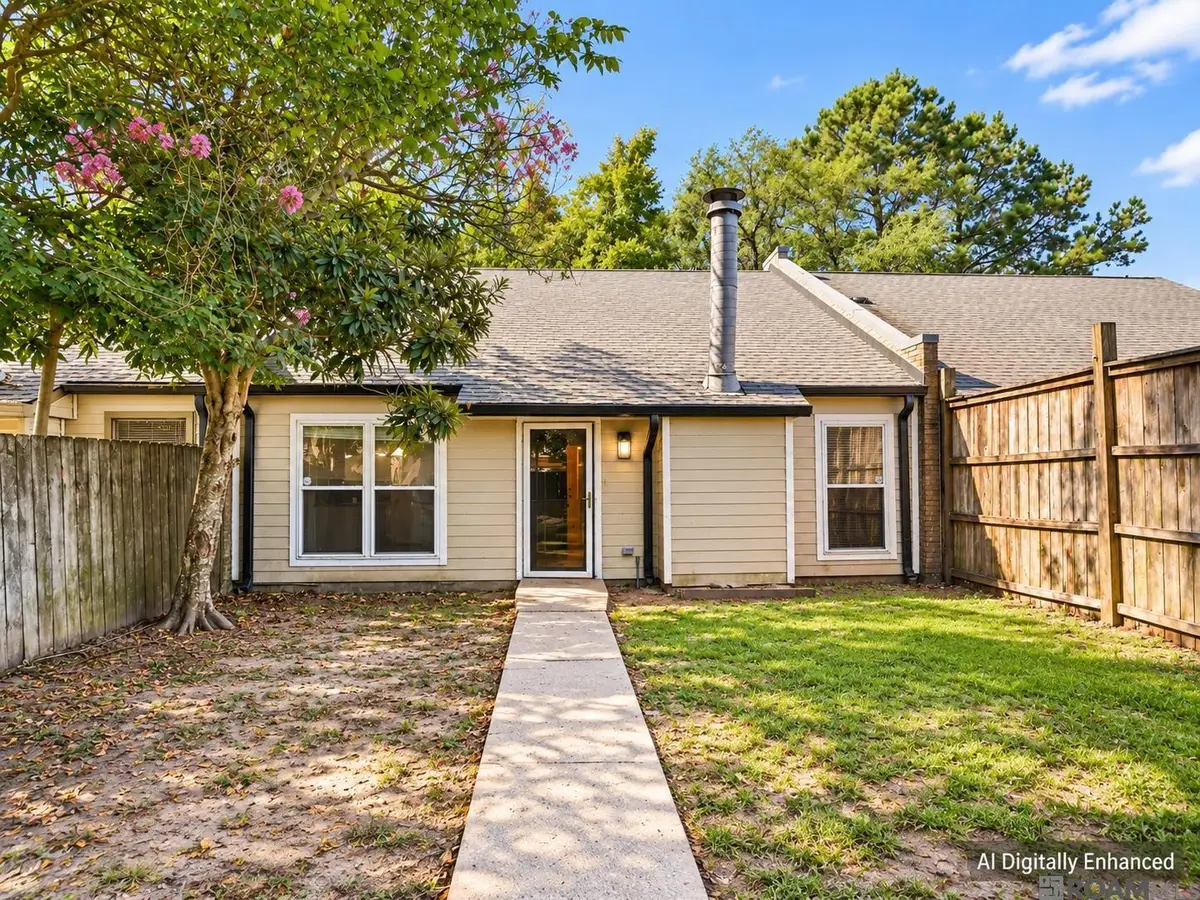 8712 Pecan Tree Dr, Baton Rouge, LA 70810 - #1