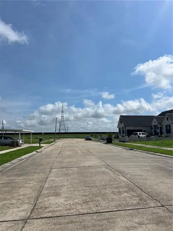 4012 Evangeline Drive, Chalmette, LA 70043 - #2
