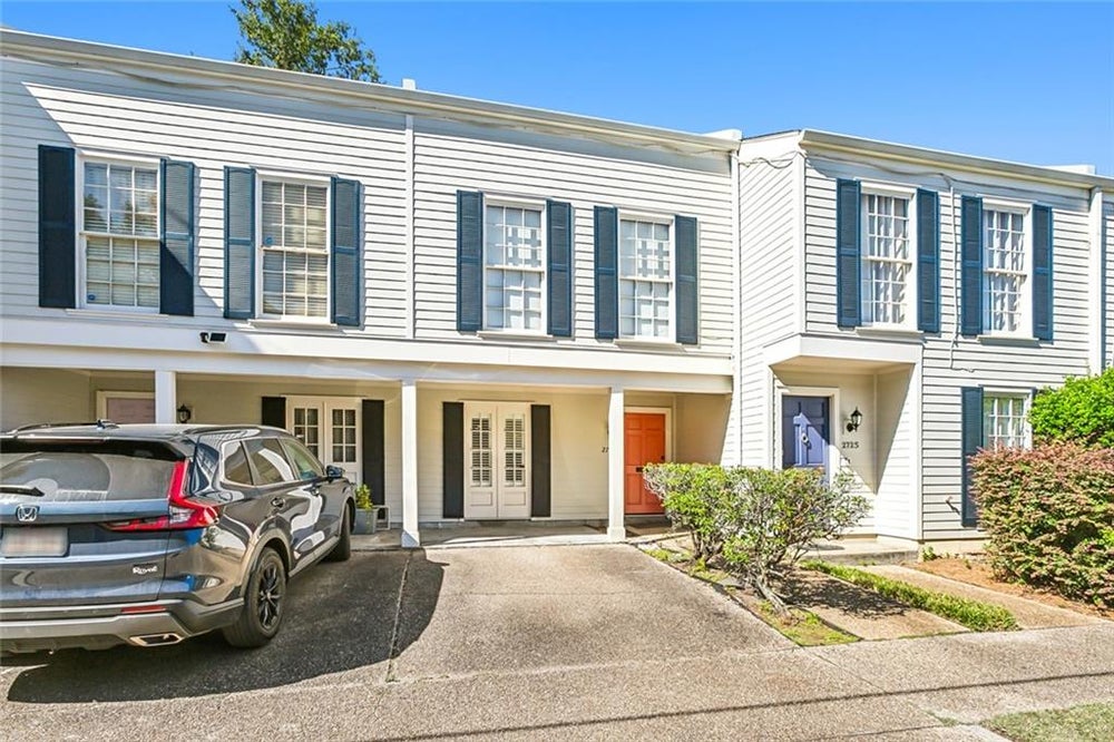 2727 Constance Street D, New Orleans, LA 70130 BHGRE