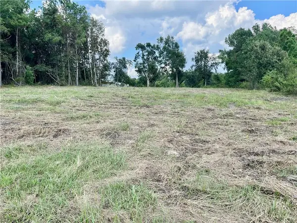 Terrace Avenue, Waveland, MS 39576