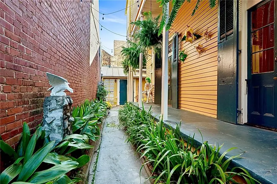 820 Saint Ann #b Street, New Orleans, LA 70116 - Image #2