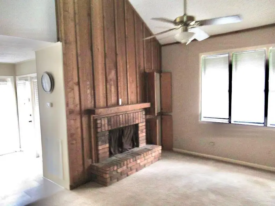 914 Executive Court, Pineville, LA 71360 - Image #2