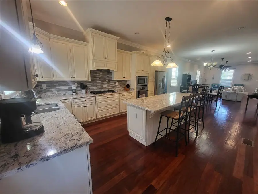 6756 Pontchartrain Boulevard, New Orleans, LA 70124 - #3