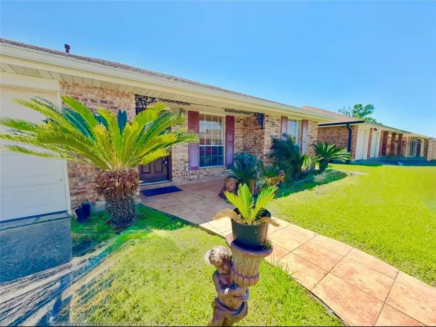 9869 E Wheaton Circle, New Orleans, LA 70127 - Image #2