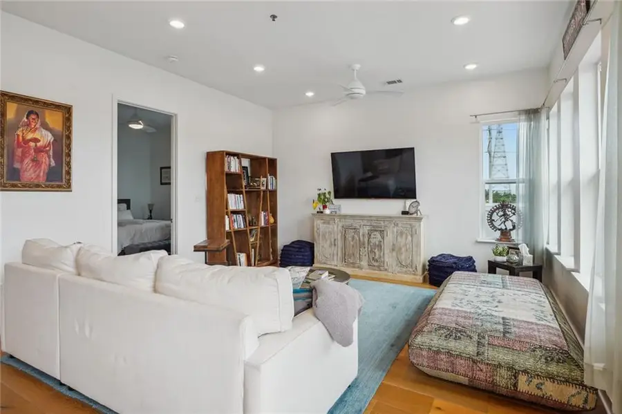 8616 Oak Street #401, New Orleans, LA 70118 - Image #2