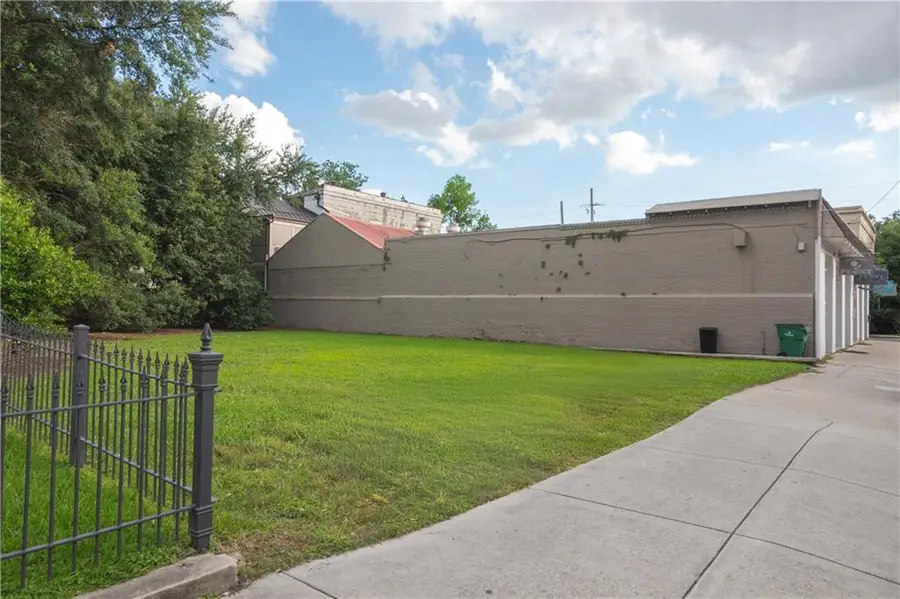 2230 Magazine Street, New Orleans, LA 70130 - Image #3