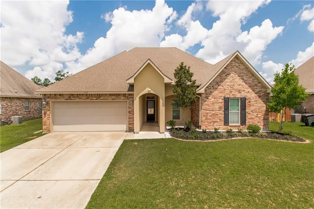 422 Scotch Pine Drive, Ponchatoula, LA 70454 - Image #1