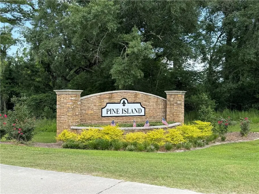 422 Scotch Pine Drive, Ponchatoula, LA 70454 - Image #2