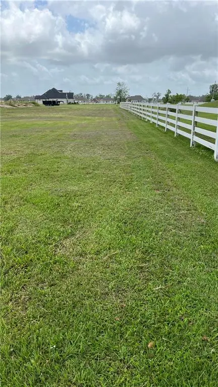 River Road, Waggaman, LA 70094