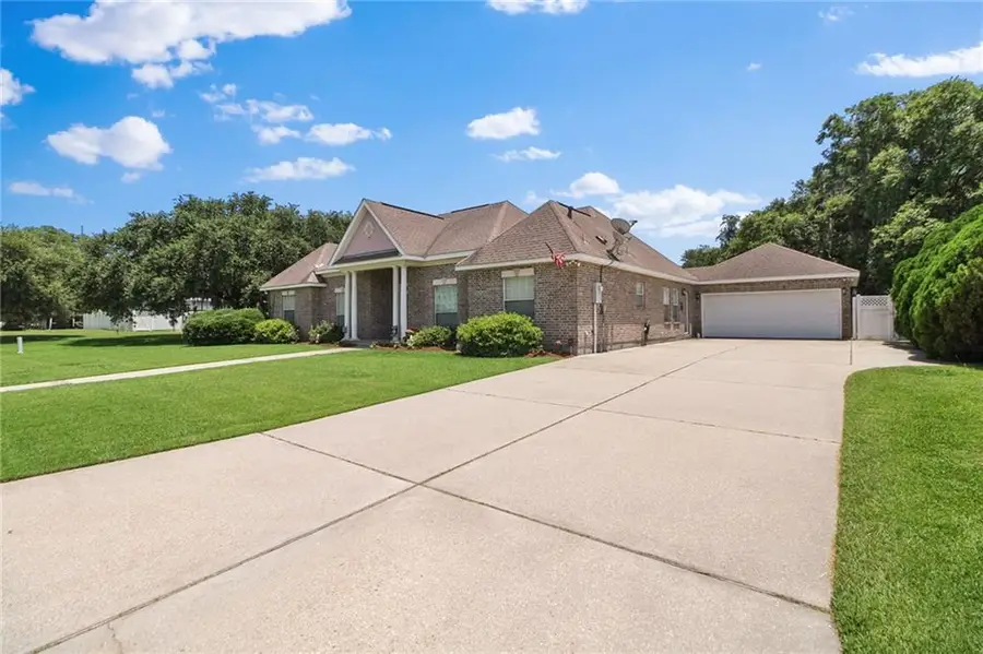 135 Maud Olive Drive, Belle Chasse, LA 70037 - Image #3