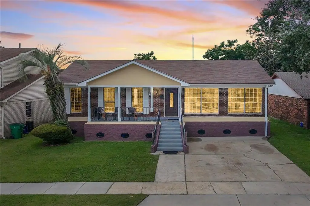 544 W Marlin Court, Terrytown, LA 70056 - #1