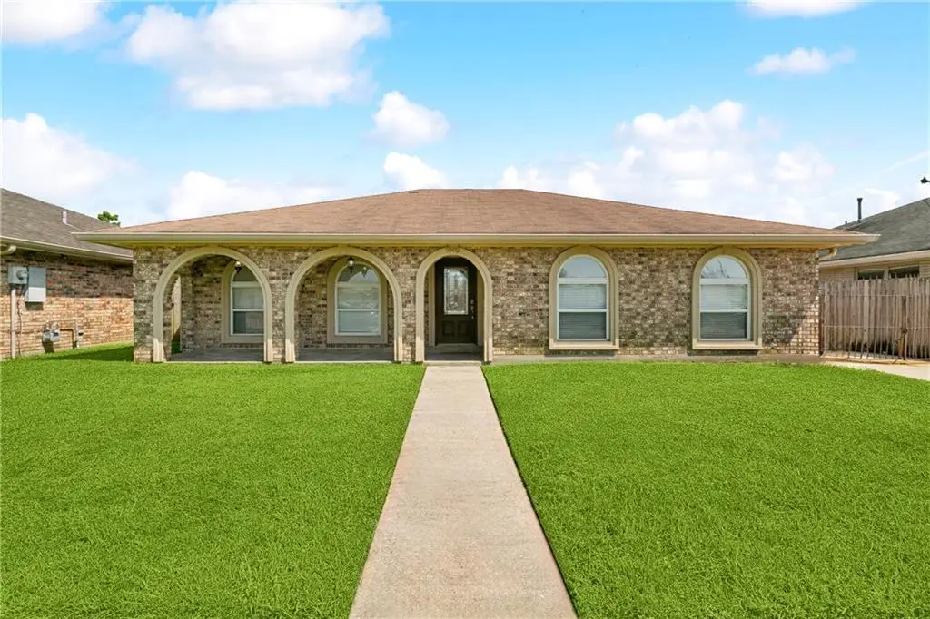 9962 E Wheaton Circle, New Orleans, LA 70127 - Image #1