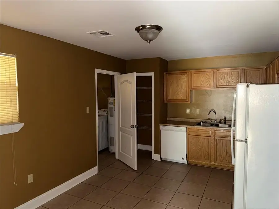 2918 20 Packenham Drive, Chalmette, LA 70043 - #3