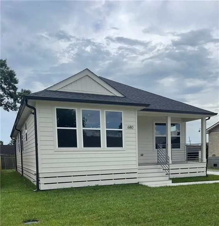 680 Hunterbrook Drive, Gretna, LA 70056 - Image #2