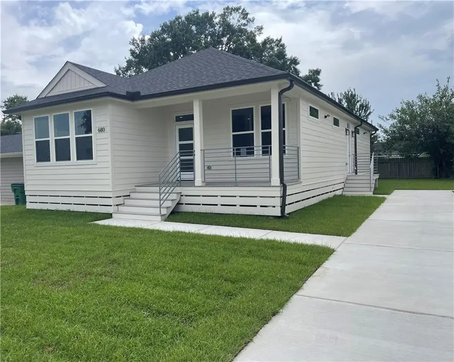 680 Hunterbrook Drive, Gretna, LA 70056 - Image #3