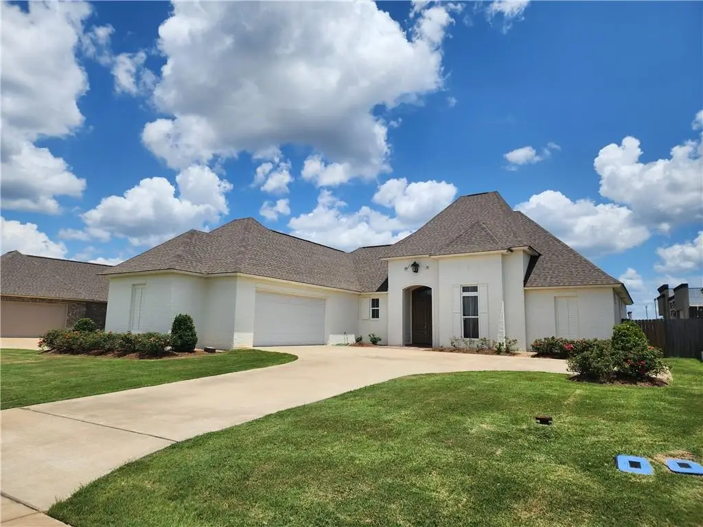 89 Pecanwood Drive, Alexandria, LA 71303 - Image #1