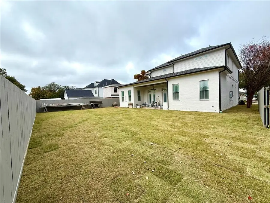 2100 Avenue B Avenue, Metairie, LA 70001 - Image #2