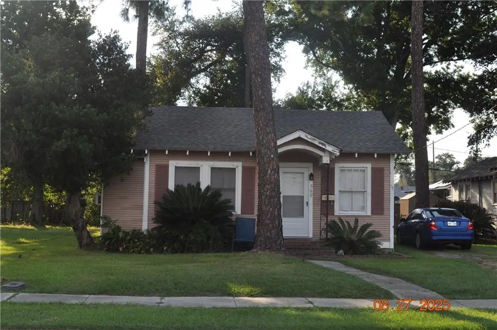 569 Apple Street, Norco, LA 70079 - Image #1