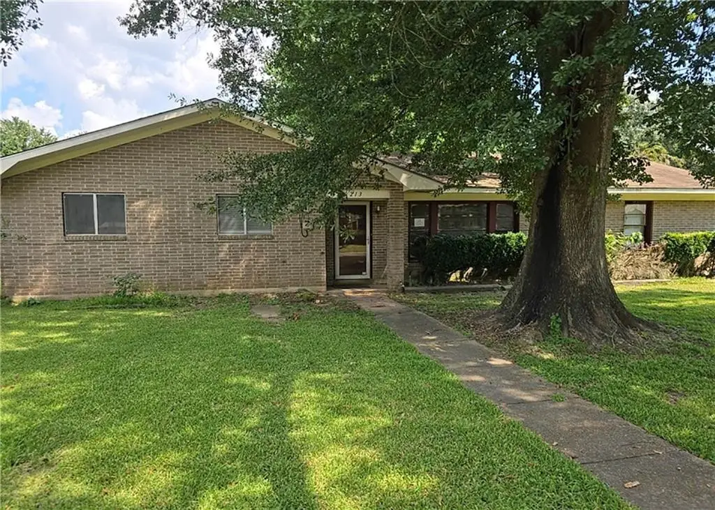 213 N Matthews Street, Bunkie, LA 71322 - Image #1