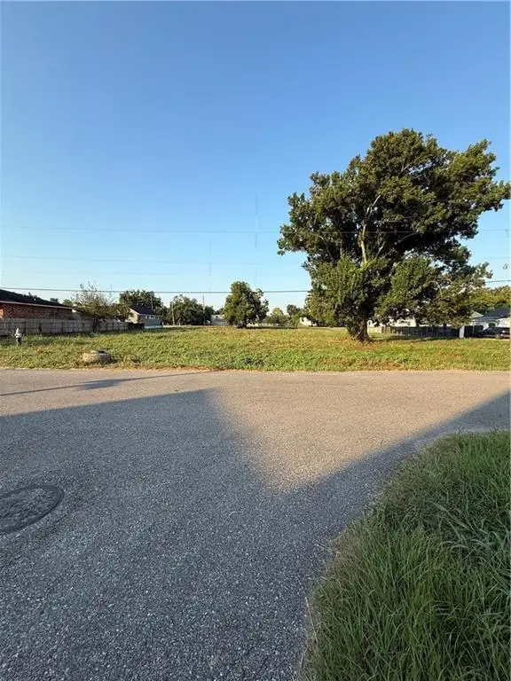 1229701-1229703 Memorial Park Drive, New Orleans, LA 70114 - #3