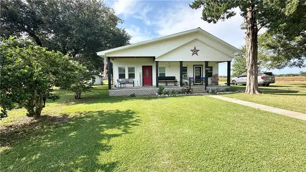 3728 Highway 451 Highway, Moreauville, LA 71355