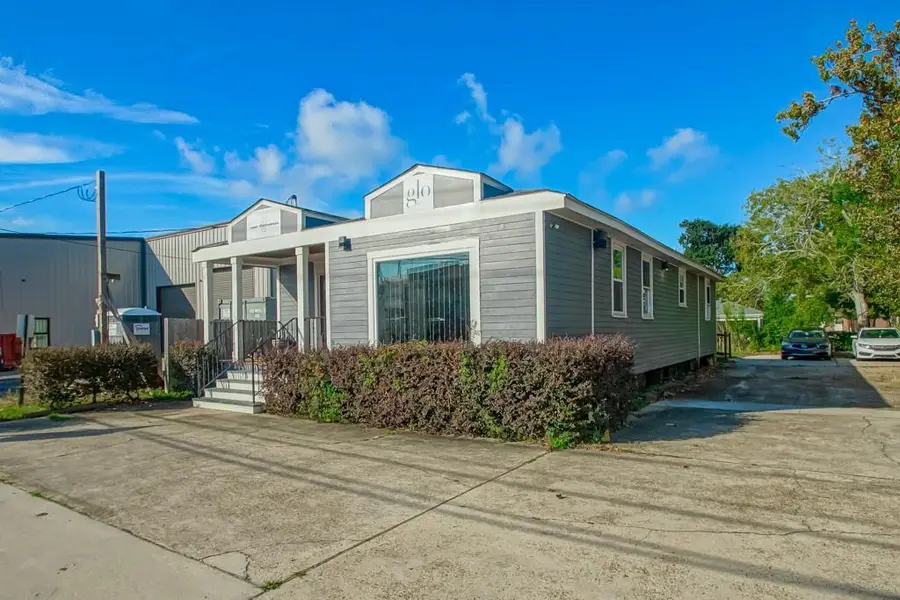 672 Hickory Avenue, Harahan, LA 70123 - #2