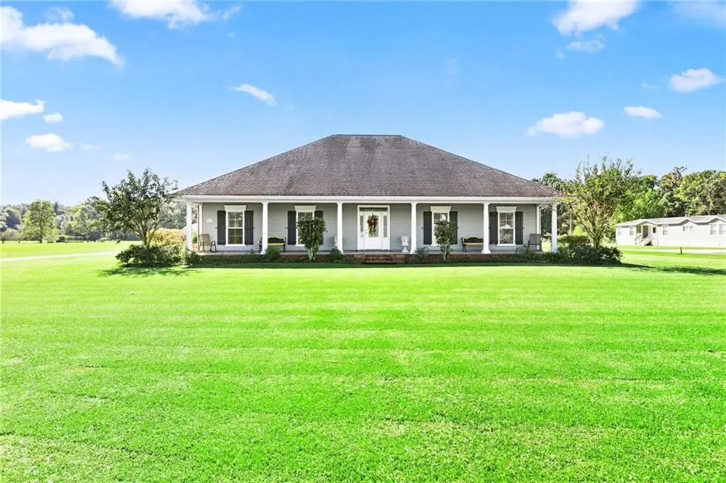 113 Triple B Lane, Thibodaux, LA 70301 - Image #1