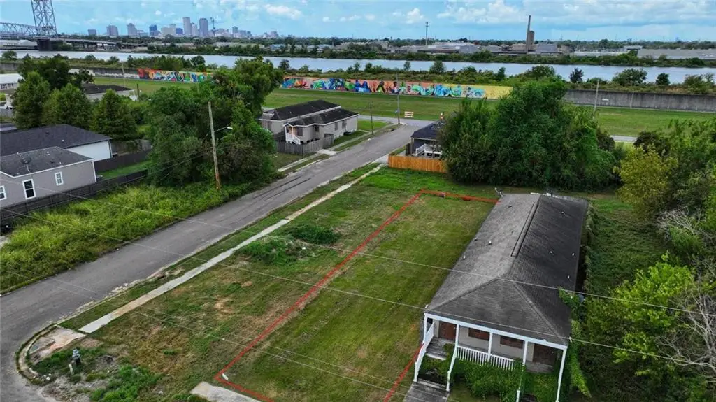 2104 Deslonde Street, New Orleans, LA 70117 - Image #1