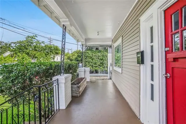 8725 Belfast Street, New Orleans, LA 70118 - Image #2