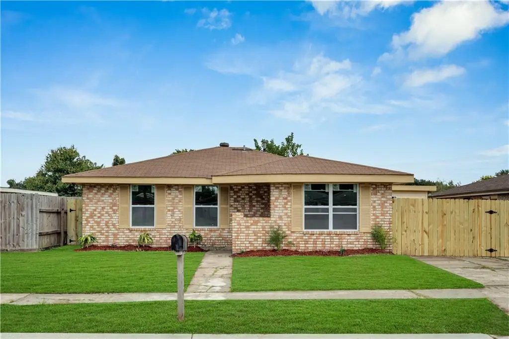 7535 Vanderkloot Avenue, New Orleans, LA 70127 - Image #1