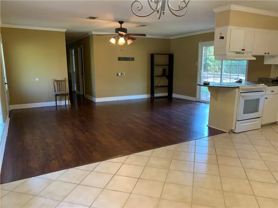 1620 Susek Drive, Pineville, LA 71360 - Image #2