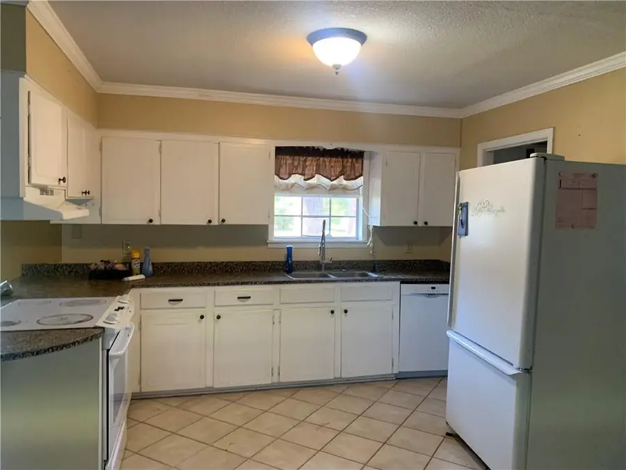 1620 Susek Drive, Pineville, LA 71360 - Image #3